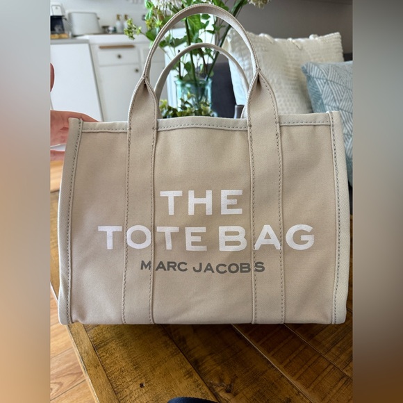 Marc Jacobs The Tote Bag - Picture 13 of 14